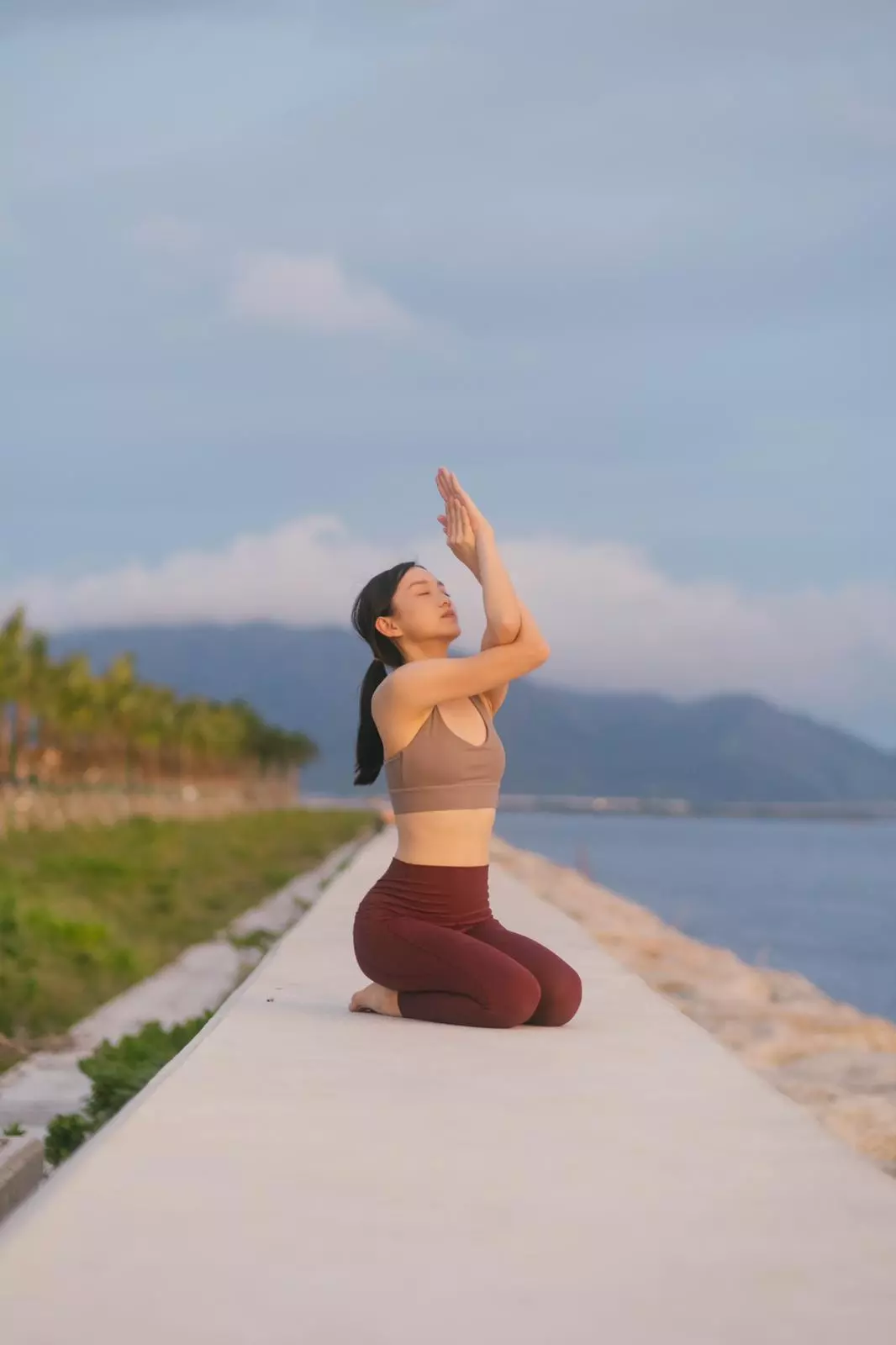 Tapas Yoga Hong Kong Lai Chi Kok Yoga 一念瑜伽 荔枝角瑜伽 Teacher